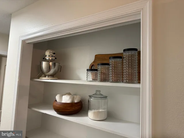 $2,200 | 126 Hilltop Farm Lane, Strasburg, VA 22657