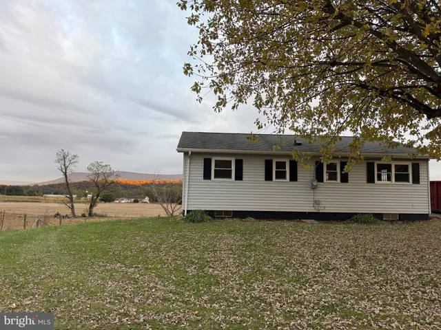 $2,200 | 126 Hilltop Farm Lane, Strasburg, VA 22657