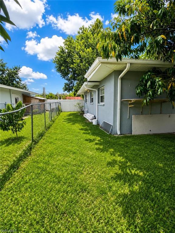 2124 41st Terrace Southwest Naples, FL 34116 - Photo 3 of 22 Gallery Image 3