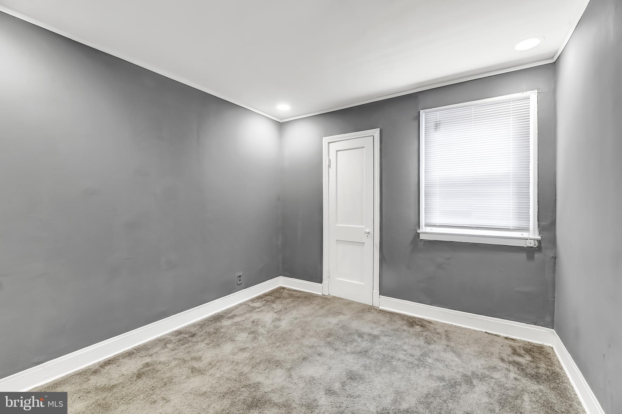 3708 Woodridge Road Baltimore, MD 21229 - Photo 33 of 41 Gallery Image 33