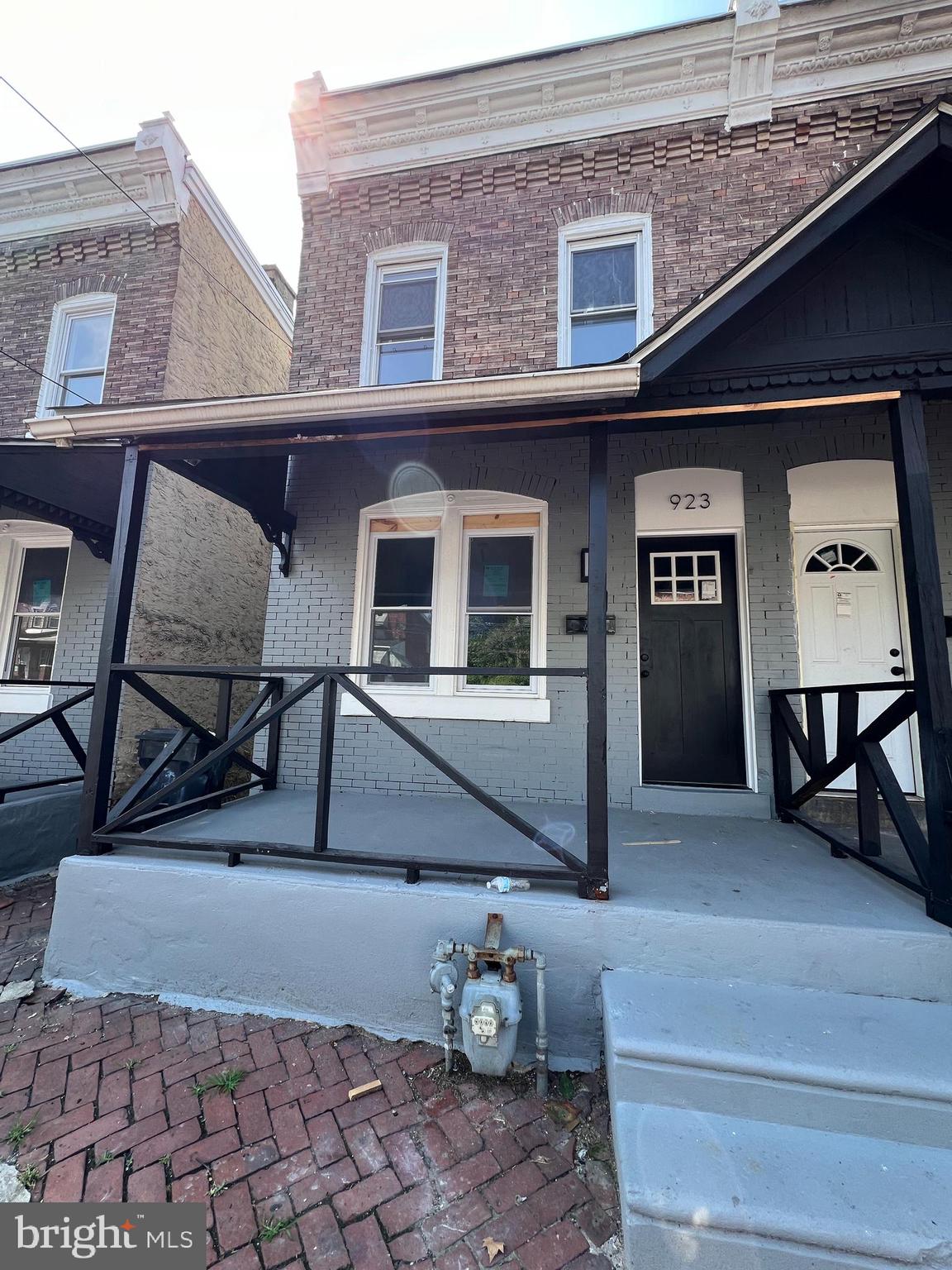 921 West 3rd Street Chester, PA 19013 - Photo 11 of 18 a building outdoor space with patio