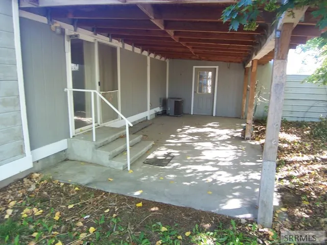 $300,000 | 550 Knox Street, Blackfoot, ID 83221