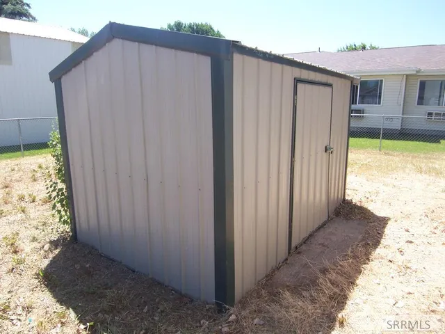 $300,000 | 550 Knox Street, Blackfoot, ID 83221