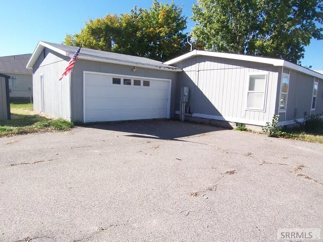 $300,000 | 550 Knox Street, Blackfoot, ID 83221