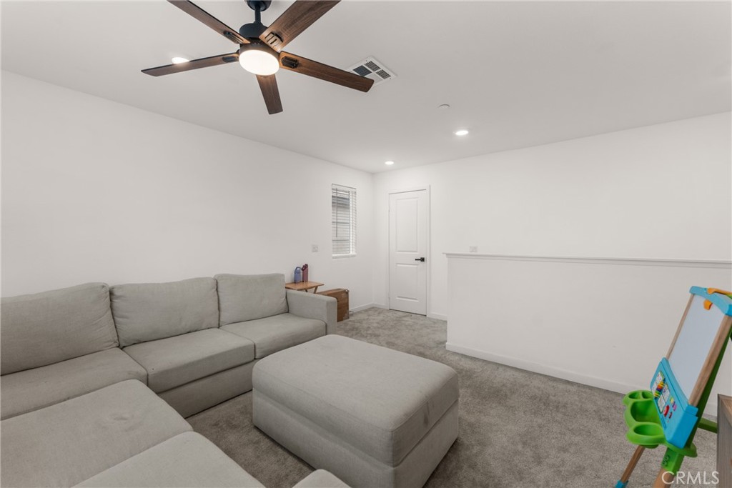 559 Colorado Drive Rialto, CA 92377 - Photo 8 of 41 loft
