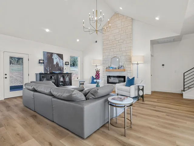 $516,900 | 128 Cothran Road, Inman, SC 29349