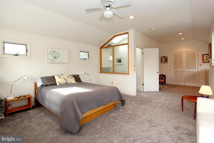 5904 Broad Branch Road Northwest Washington, DC 20015 - Photo 20 of 30 Bedroom (Master)