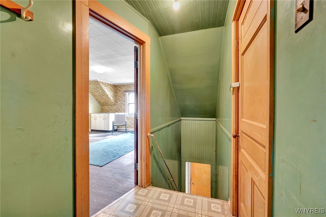 304 Longnecker Street Buffalo, NY 14206 - Photo 12 of 34