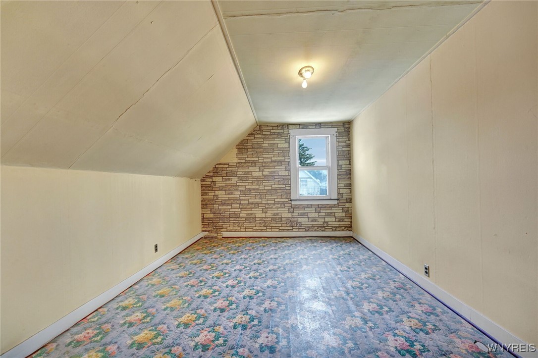 304 Longnecker Street Buffalo, NY 14206 - Photo 16 of 34