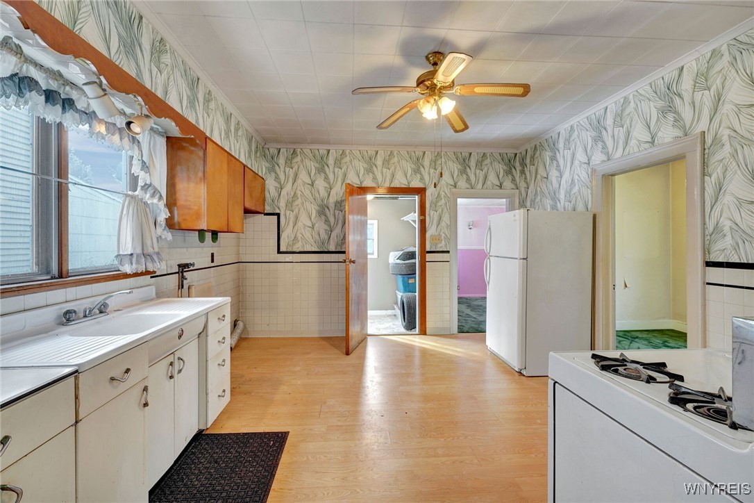 304 Longnecker Street Buffalo, NY 14206 - Photo 24 of 34