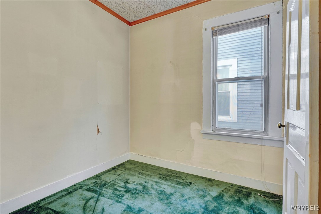 304 Longnecker Street Buffalo, NY 14206 - Photo 28 of 34