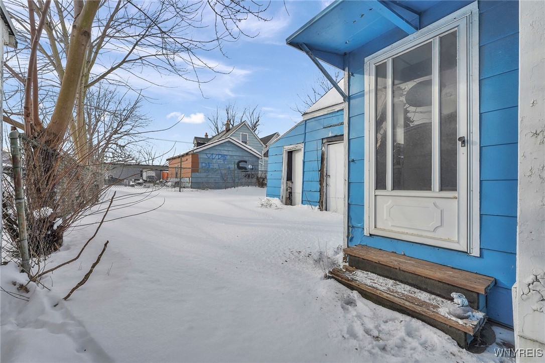 304 Longnecker Street Buffalo, NY 14206 - Photo 32 of 34