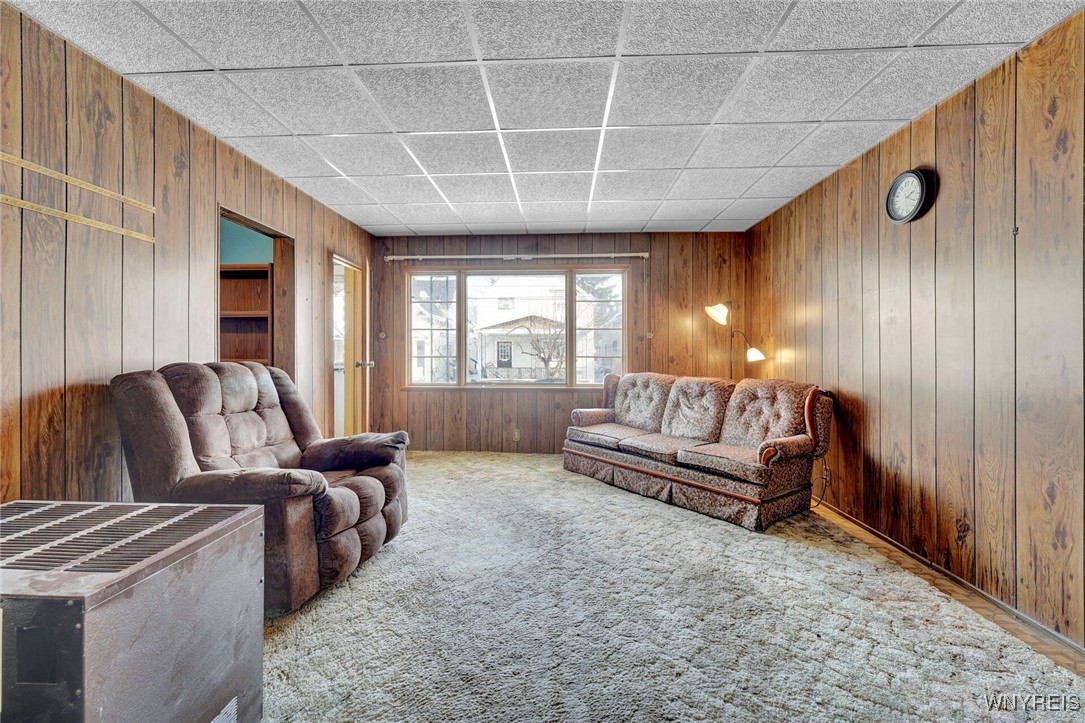 304 Longnecker Street Buffalo, NY 14206 - Photo 5 of 34