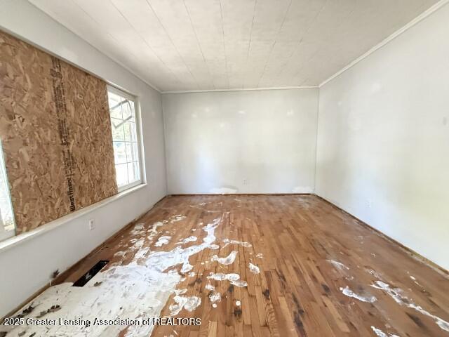 3115 Risdale Avenue Lansing, MI 48911 - Photo 3 of 17 IMG_2048