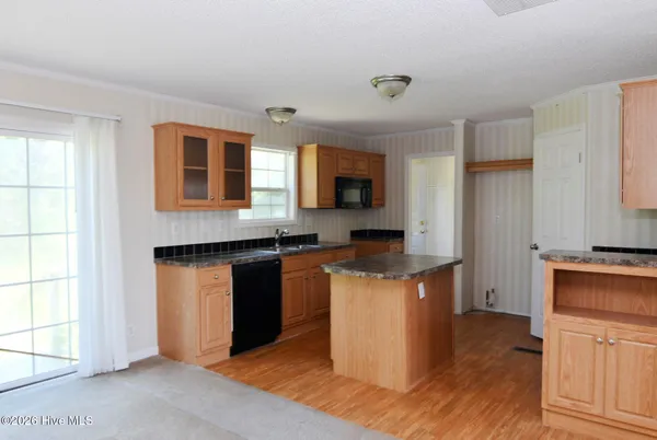 $200,000 | 21 Grapevine Landing, Columbia, NC 27925