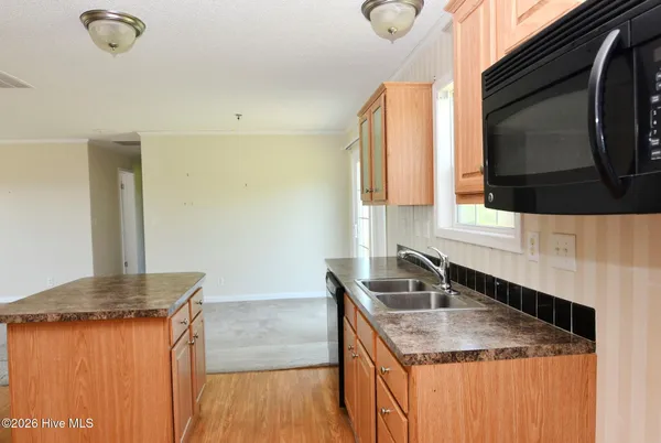 $200,000 | 21 Grapevine Landing, Columbia, NC 27925