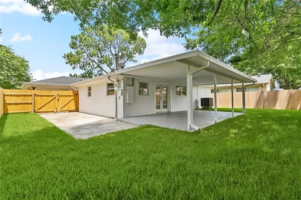 $395,000 | 4413 Napoli Drive, Metairie, LA 70002