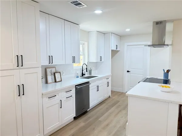 $395,000 | 4413 Napoli Drive, Metairie, LA 70002