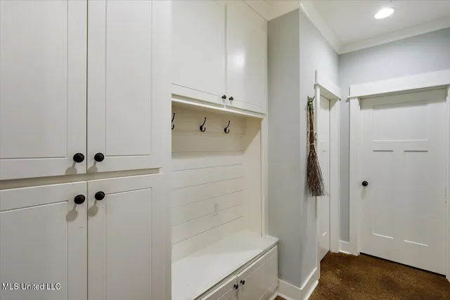 $585,000 | 589 Asbury Ln Drive, Pearl, MS 39208