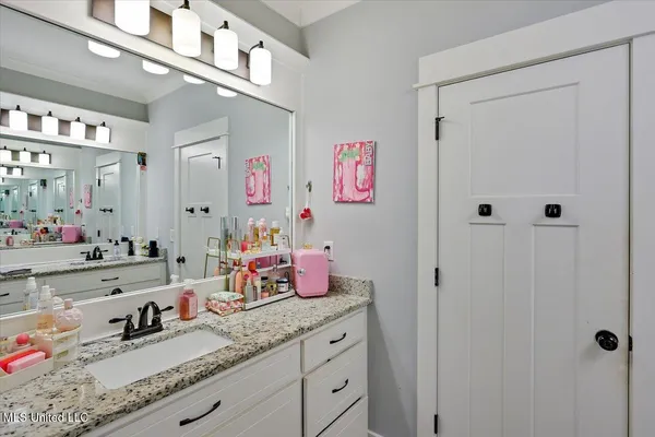 $583,000 | 589 Asbury Ln Drive, Pearl, MS 39208