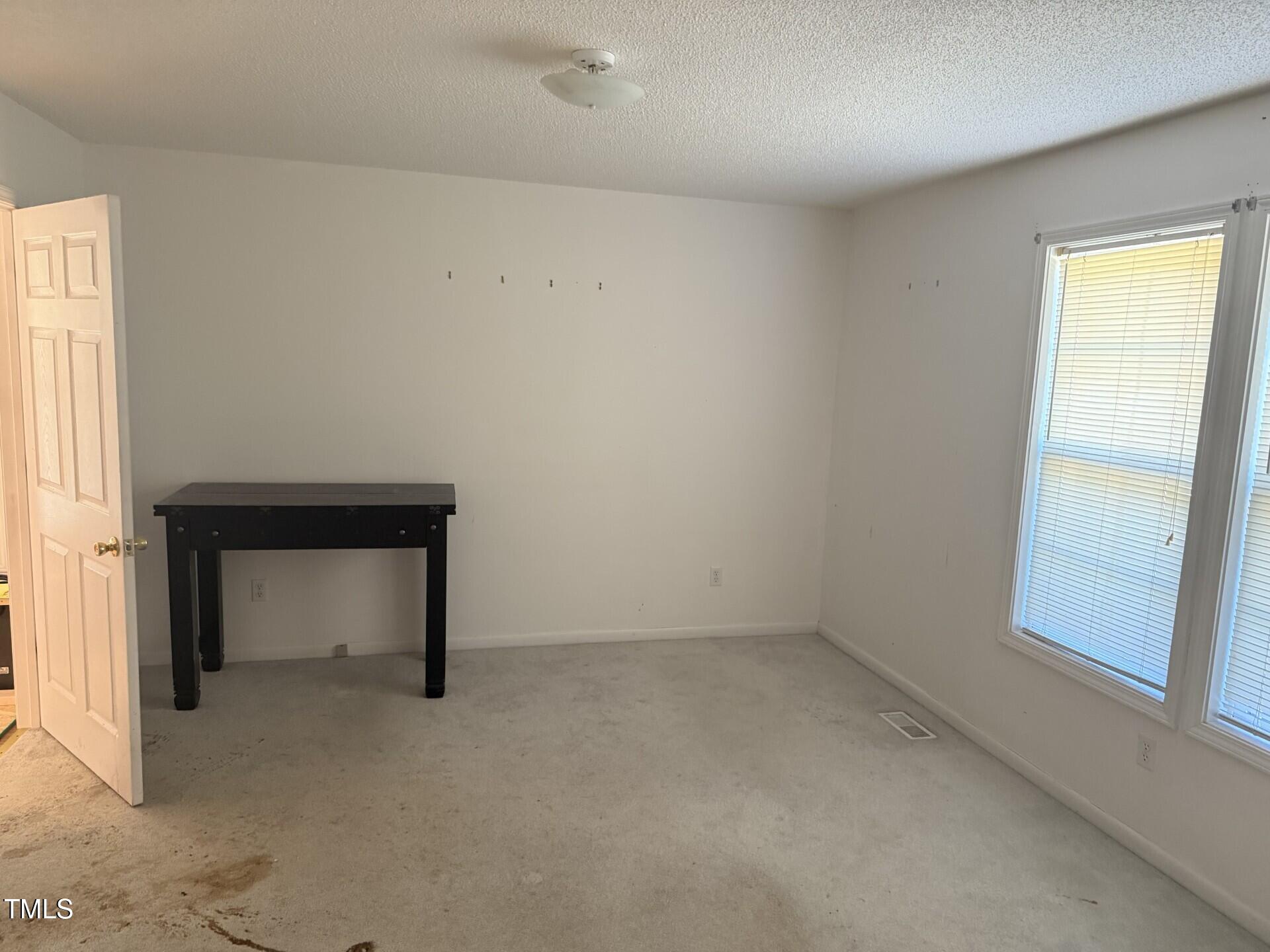 215 Stephenson Road Benson, NC 27504 - Photo 6 of 16 215S 1