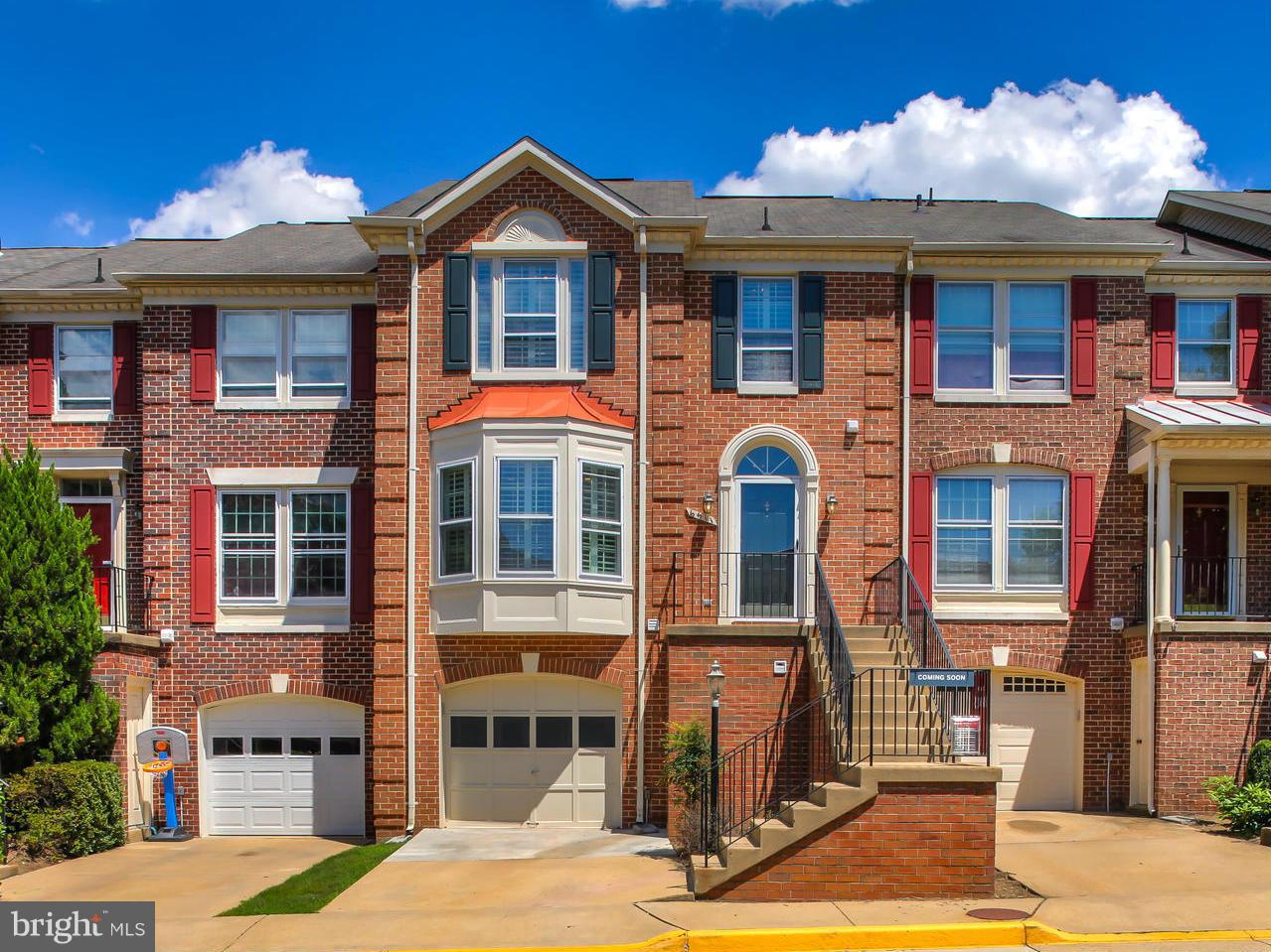 6511 Castine Lane Springfield, VA 22150 - Photo 1 of 30 Exterior (Front)
