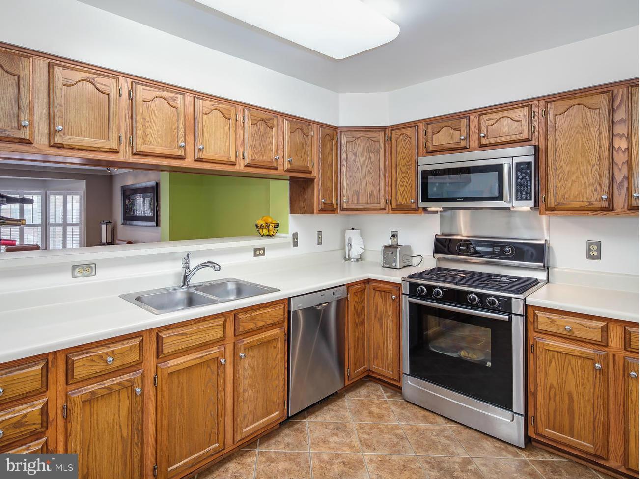 6511 Castine Lane Springfield, VA 22150 - Photo 13 of 30 Kitchen