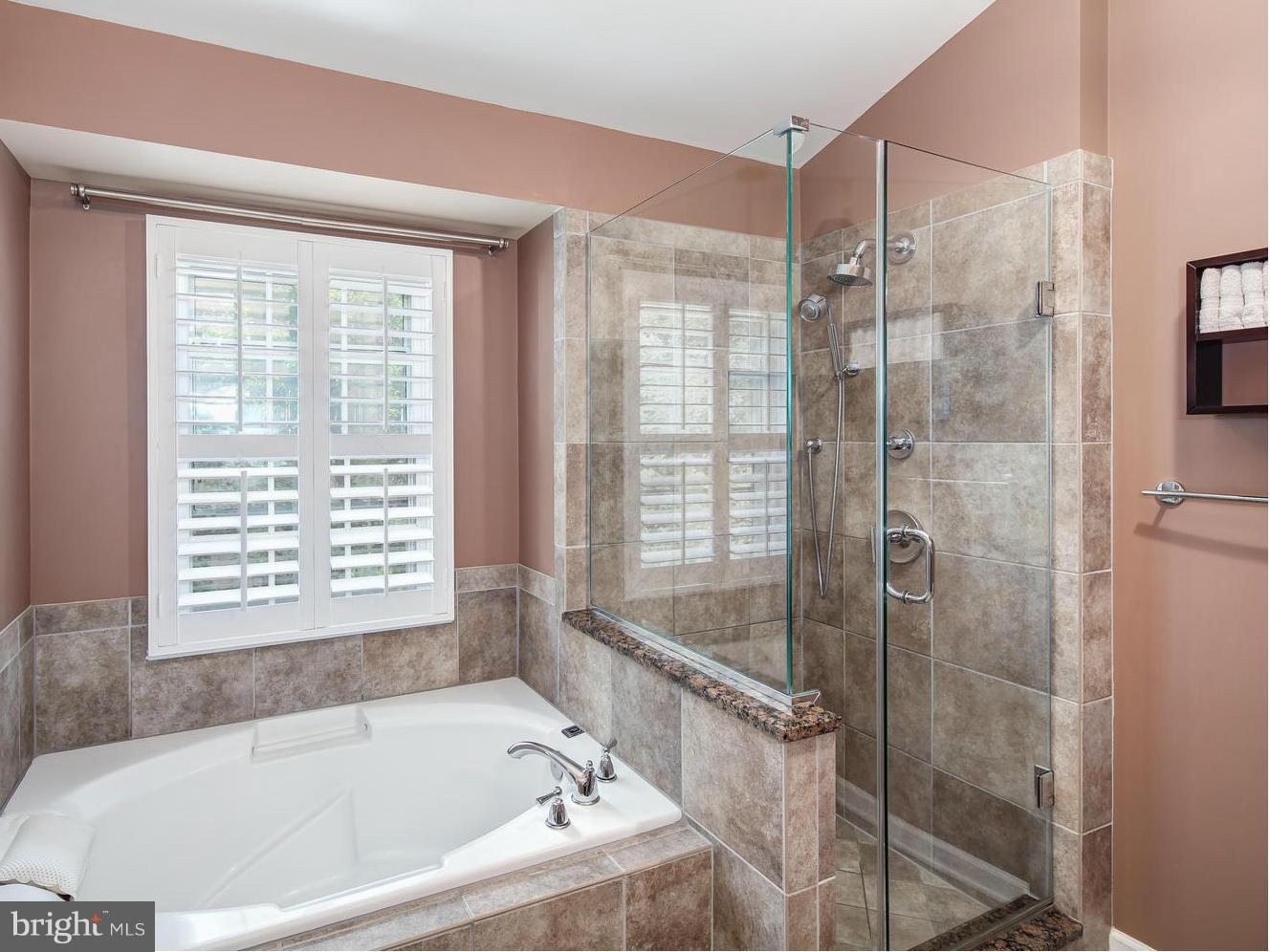 6511 Castine Lane Springfield, VA 22150 - Photo 17 of 30 Bath (Master)