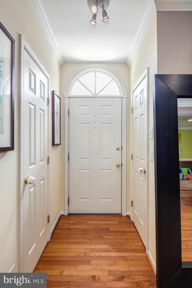 6511 Castine Lane Springfield, VA 22150 - Photo 3 of 30 Interior (General)