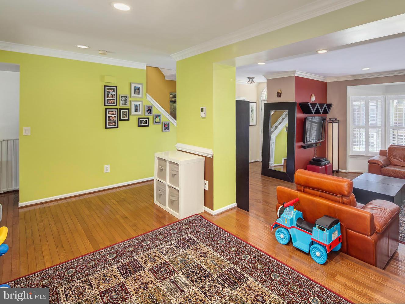 6511 Castine Lane Springfield, VA 22150 - Photo 8 of 30 Family Room