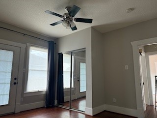 305 Enid Street Houston, TX 77009 - Photo 9 of 17 Master bedroom