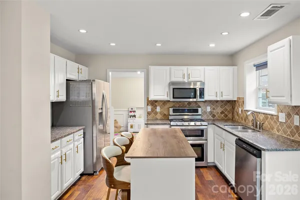 $425,000 | 14339 Crown Harbor Drive, Charlotte, NC 28278
