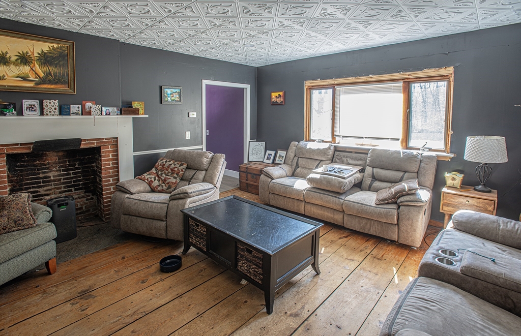 31 Goshen Road Williamsburg, MA 01096 - Photo 10 of 21