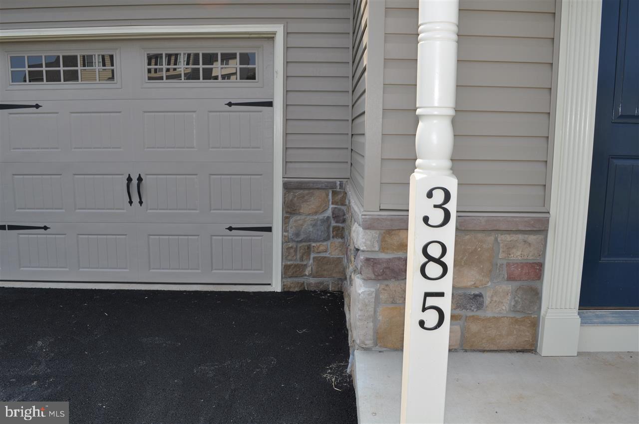385 Riviera Street, Unit 56 Mount Wolf, PA 17347 - Photo 3 of 31 Gallery Image 3
