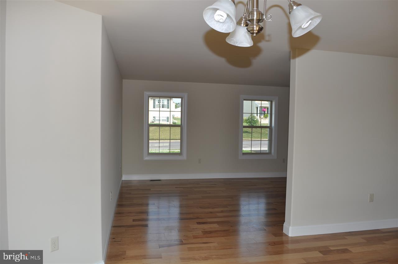385 Riviera Street, Unit 56 Mount Wolf, PA 17347 - Photo 8 of 31 Gallery Image 8