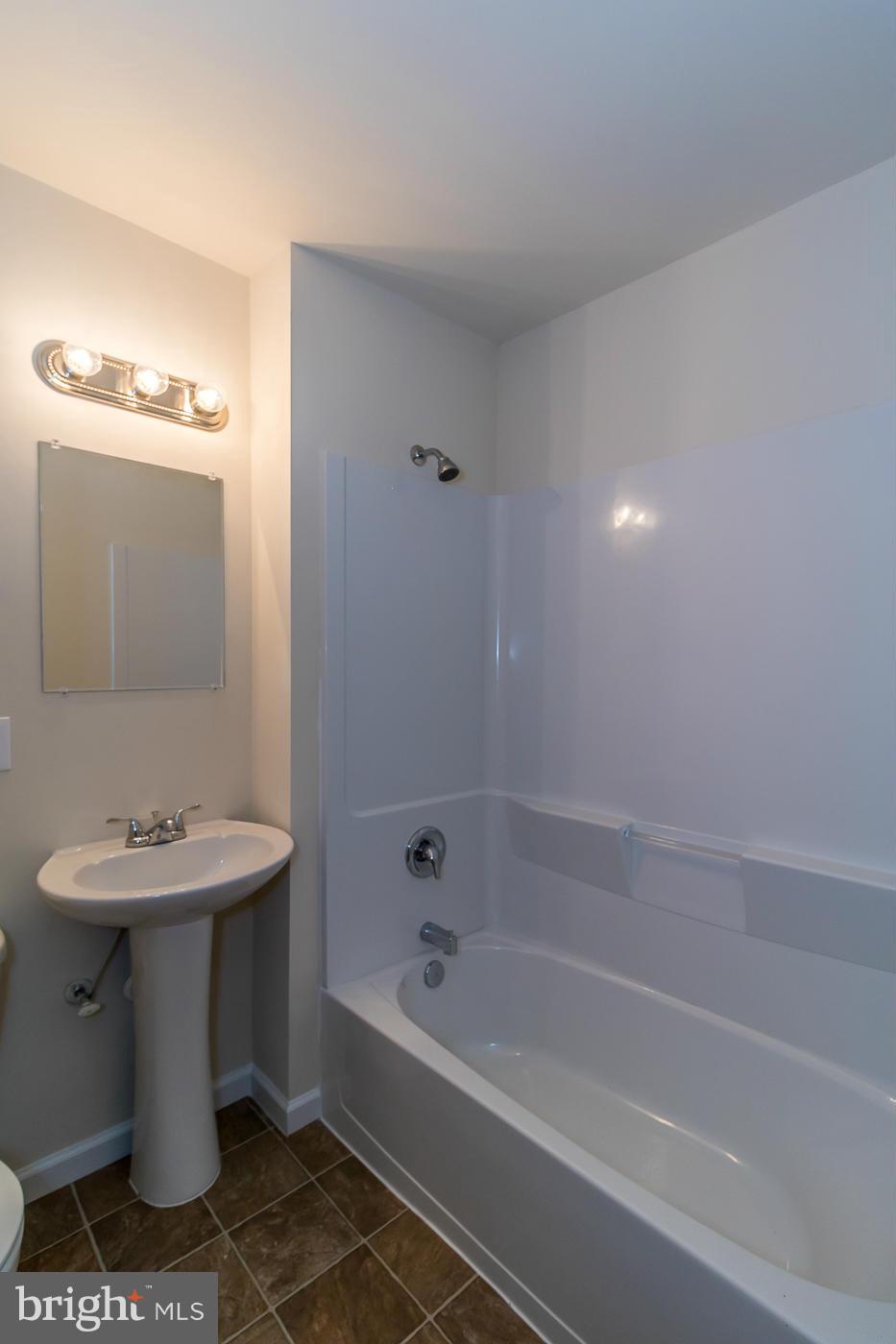 7668 Courthouse Road Spotsylvania, VA 22551 - Photo 16 of 30 Bath