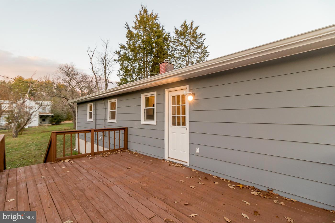 7668 Courthouse Road Spotsylvania, VA 22551 - Photo 25 of 30 Back Deck