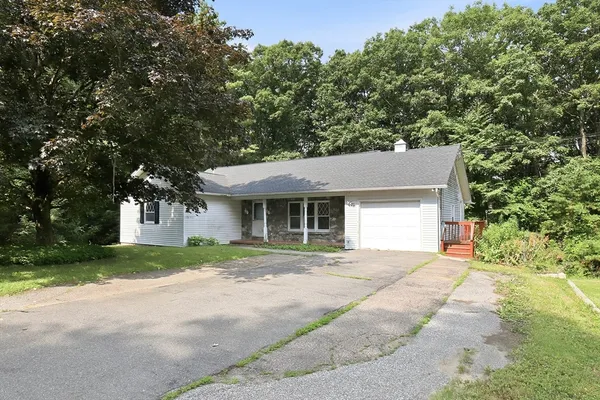 $439,900 | 132 Charlton Road, Spencer, MA 01562