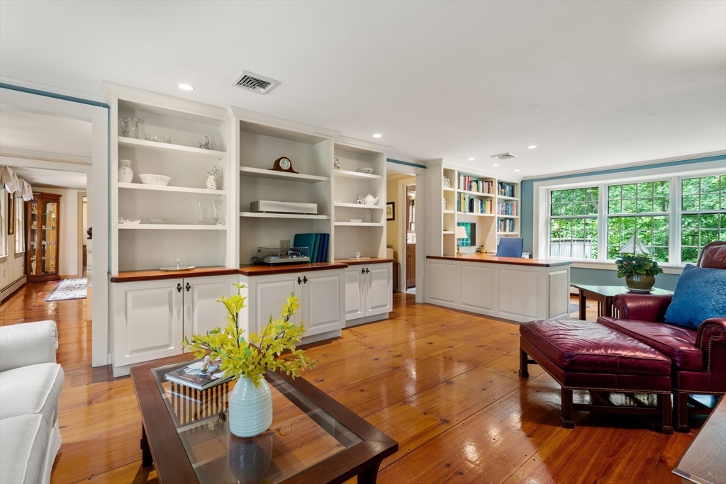 17 Pantry Road Sudbury, MA 01776 - Photo 14 of 41 Gallery Image 14