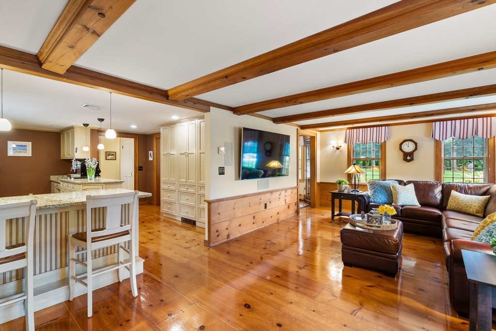 17 Pantry Road Sudbury, MA 01776 - Photo 8 of 41 Gallery Image 8