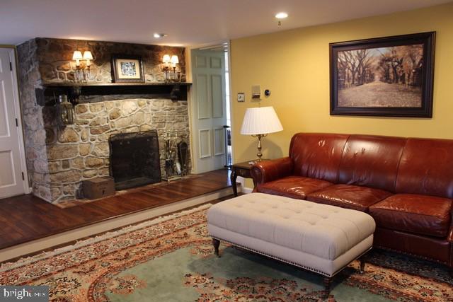 880 Pebble Hill Road Doylestown, PA 18901 - Photo 12 of 68 Gallery Image 12