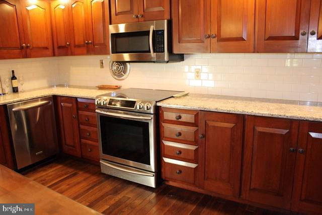 880 Pebble Hill Road Doylestown, PA 18901 - Photo 9 of 68 Gallery Image 9