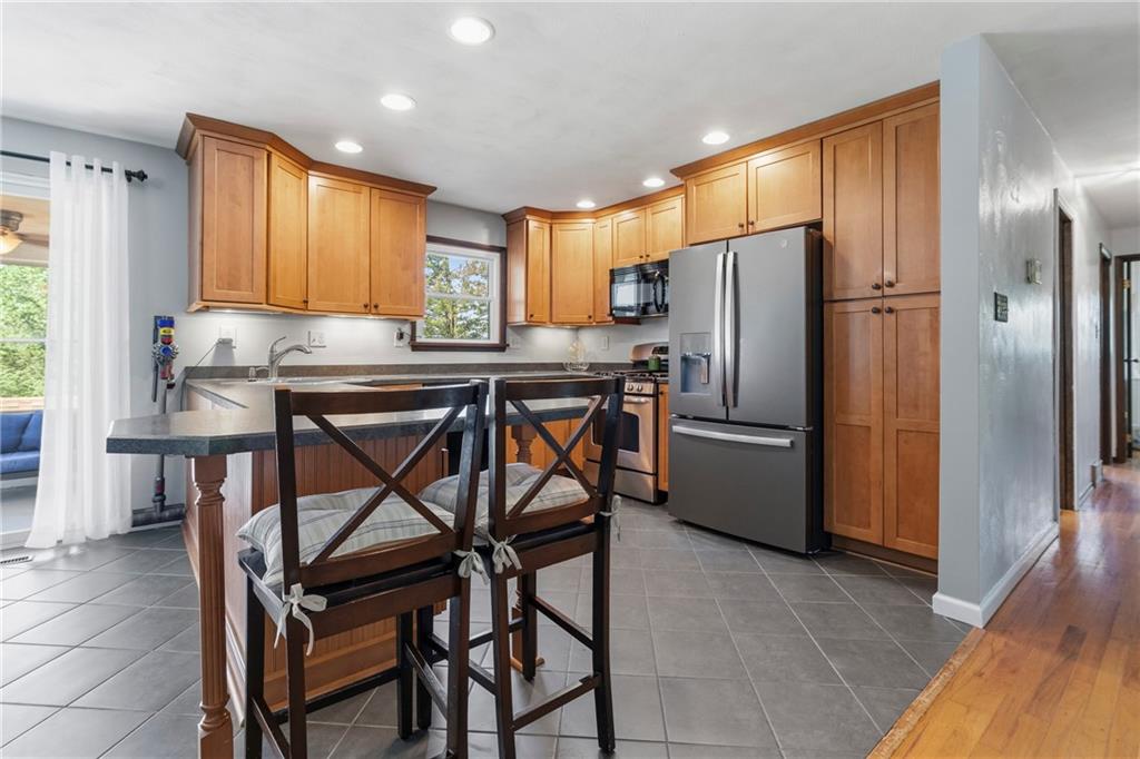 1274 Oakridge Road McDonald, PA 15057 - Photo 8 of 30