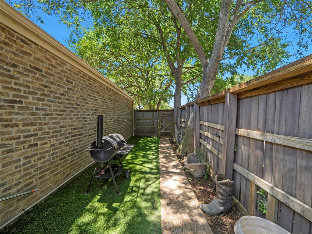 4101 Rush Circle Addison, TX 75001 - Photo 31 of 40