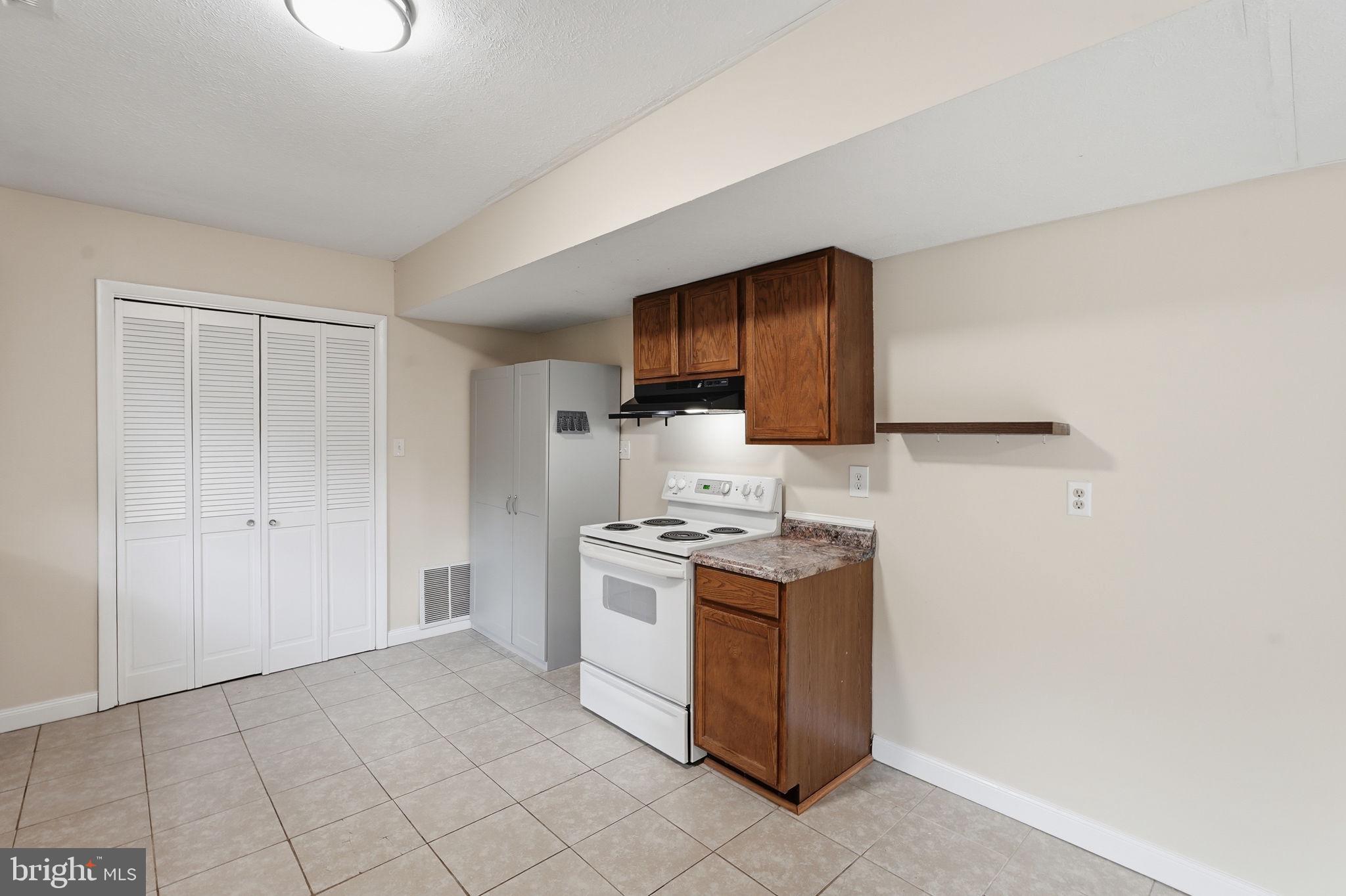 518 Maple Way Lusby, MD 20657 - Photo 5 of 24