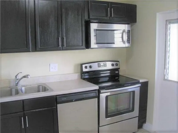 $1,800 | 2940 North Course Drive, Unit 604, Pompano Beach, FL 33069