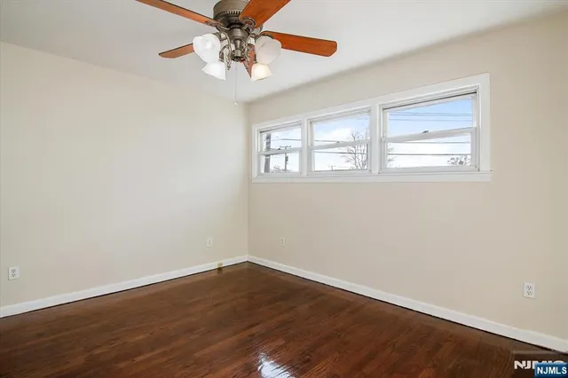 $4,400 | 301 Riverview Road, Pompton Lakes, NJ 07442