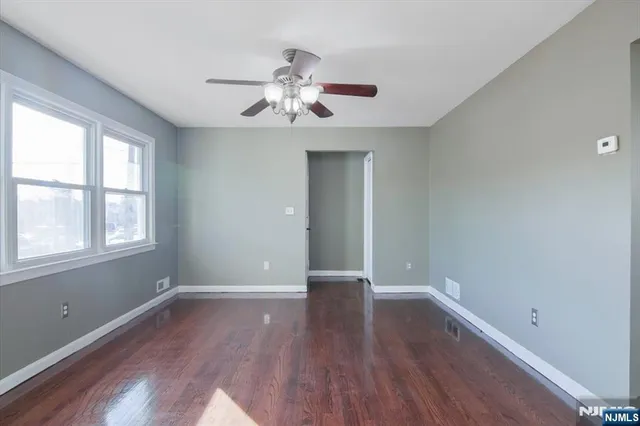 $4,400 | 301 Riverview Road, Pompton Lakes, NJ 07442