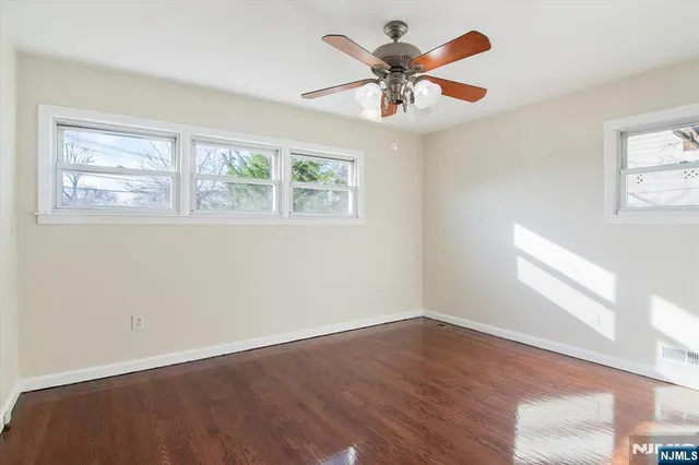 $4,400 | 301 Riverview Road, Pompton Lakes, NJ 07442