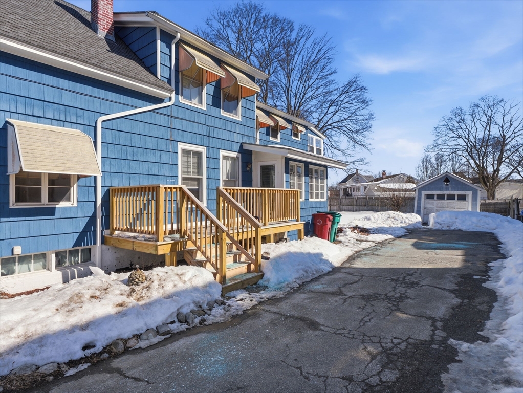 74 Carlisle Street Lowell, MA 01852 - Photo 5 of 41